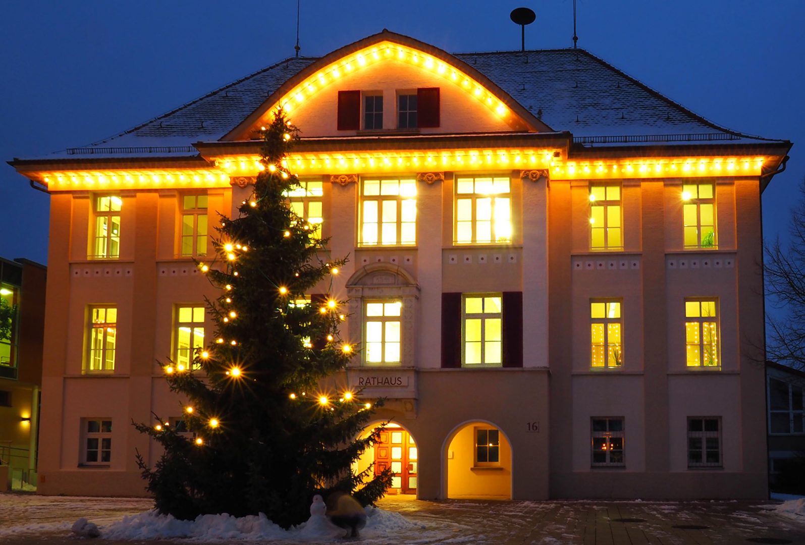 Allmendingen Rathaus Winter